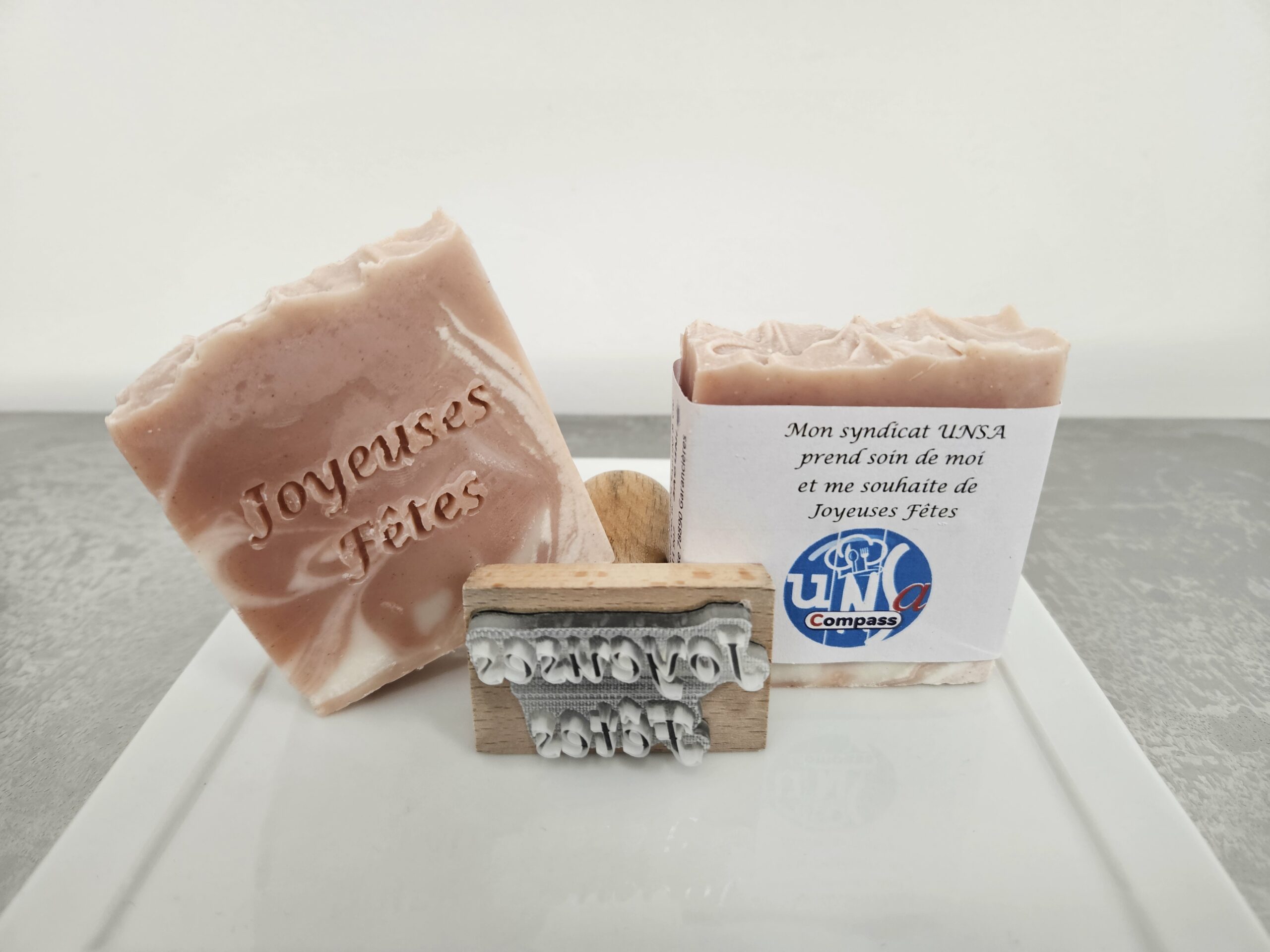 Cadeau pour les fêtes de fin d&rsquo;année | savon personnalisé Sabuni